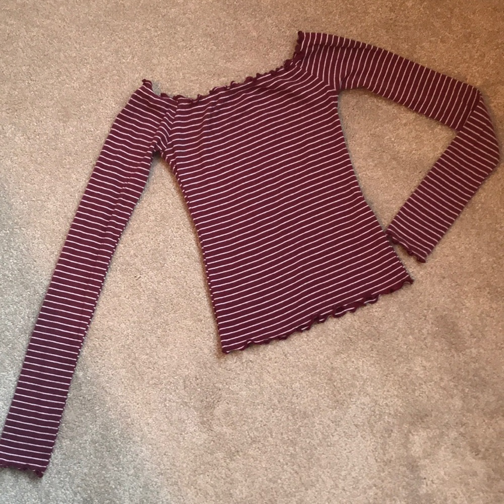 Hollister long sleeved top